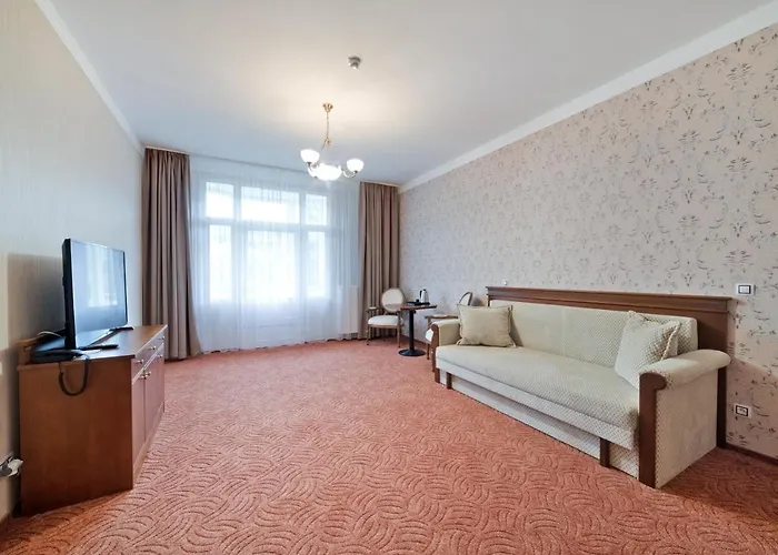 Aura Hotell