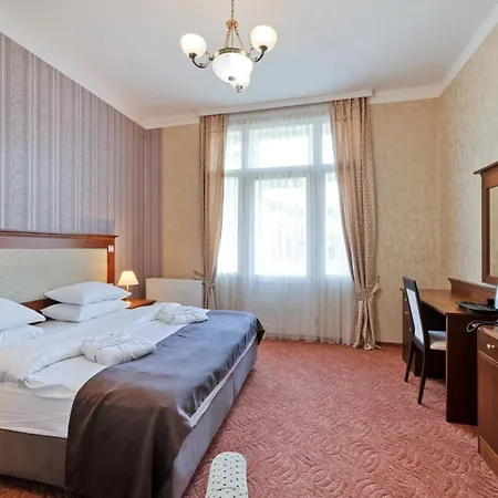 Aura Hotel