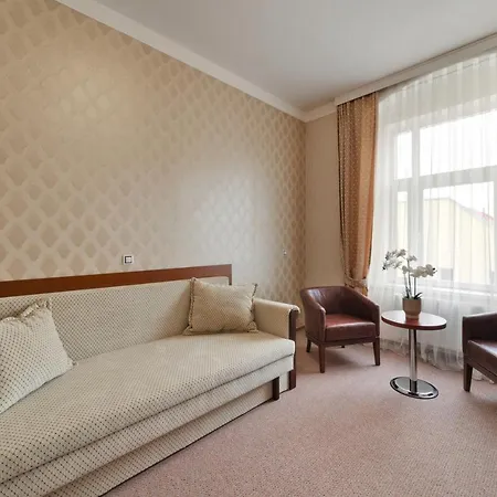 Hotel Aura 4*